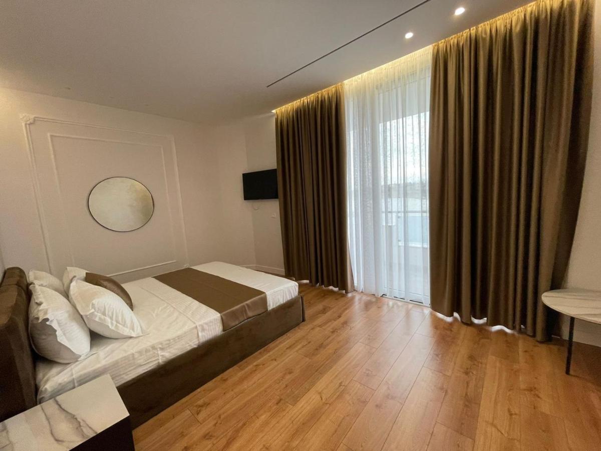 Hotel Ujvara Belsh ภายนอก รูปภาพ