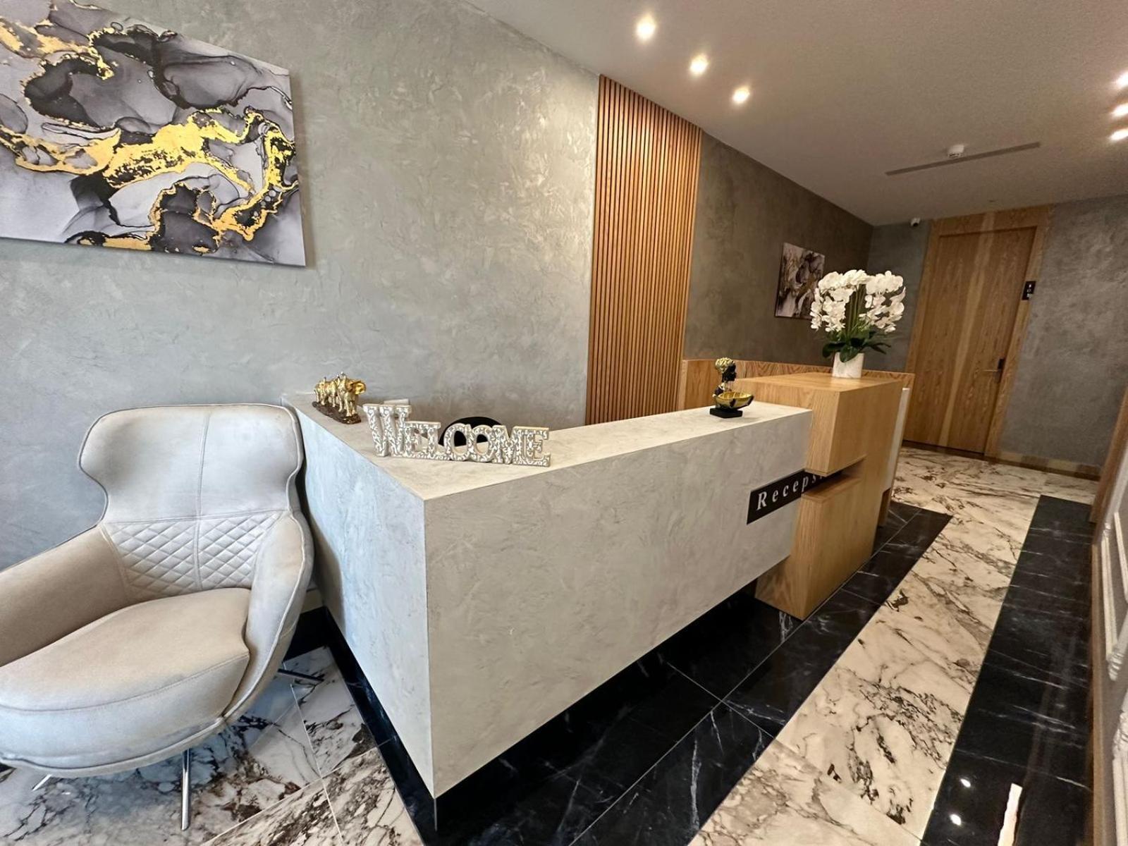 Hotel Ujvara Belsh ภายนอก รูปภาพ