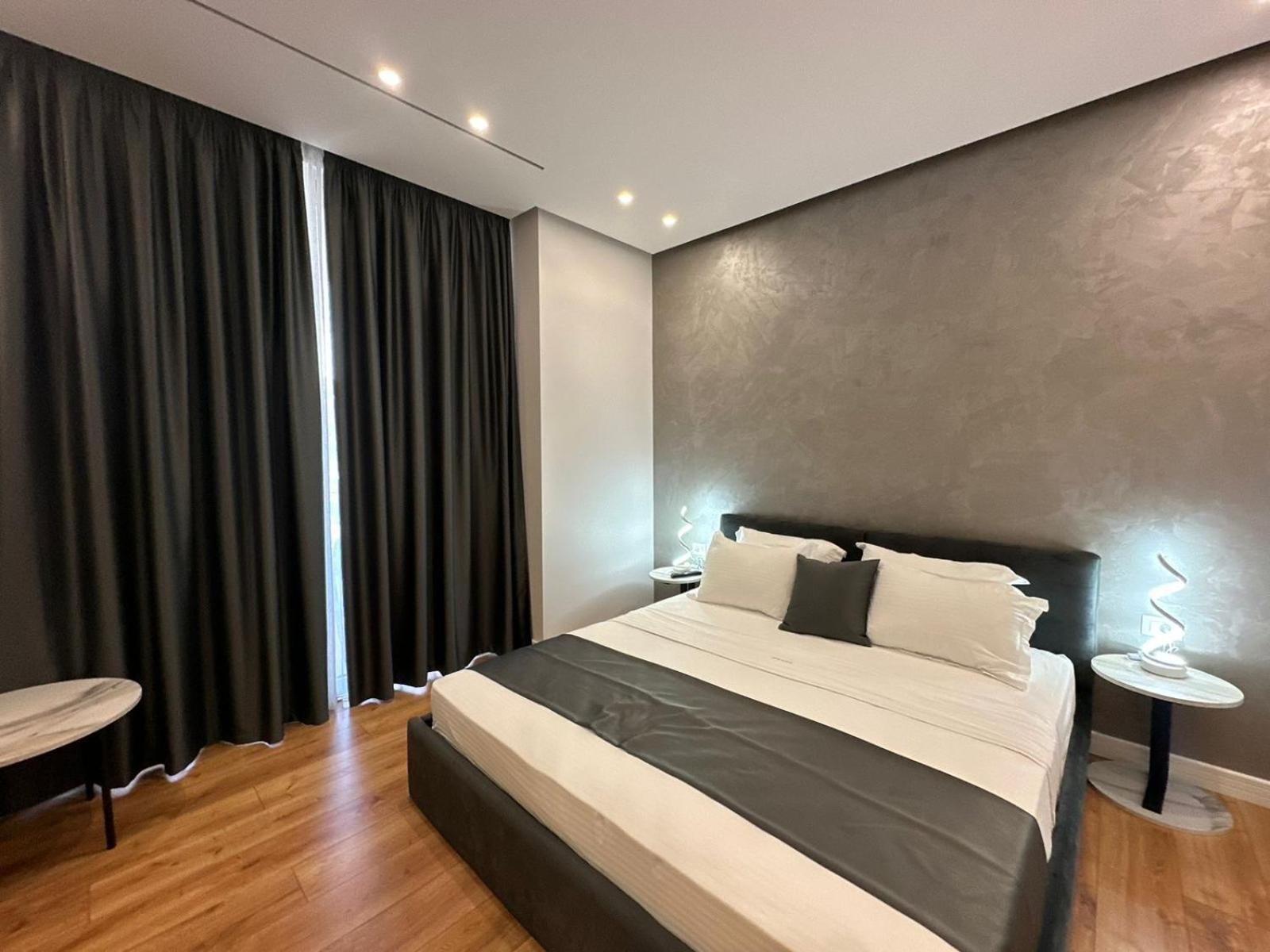 Hotel Ujvara Belsh ภายนอก รูปภาพ