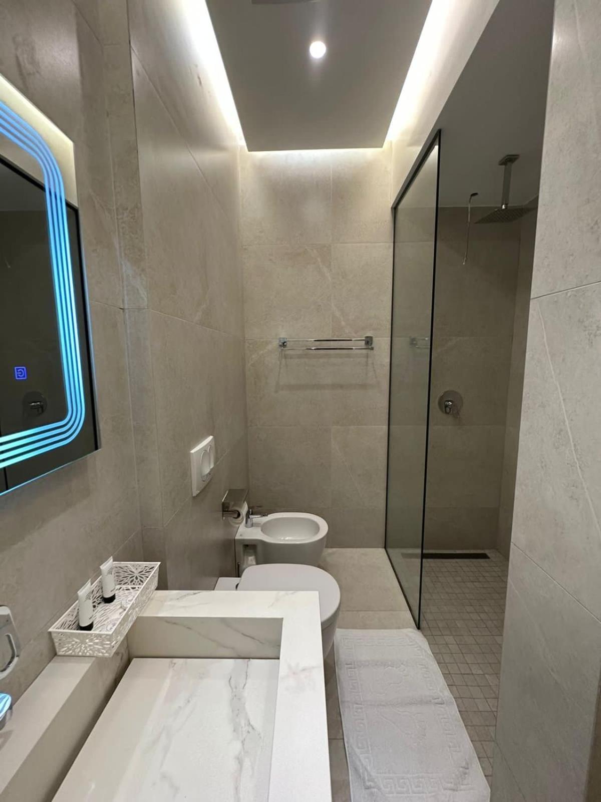 Hotel Ujvara Belsh ภายนอก รูปภาพ